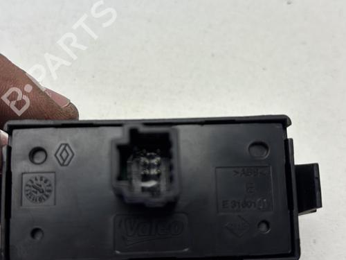 Used Warning switch Warning switch RENAULT CLIO III (BR0/1, CR0/1) 1.5 dCi (C/BR0G, C/BR1G) (68 hp) 31957174 31957174