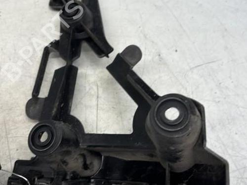 Used Rear bumper bracket PEUGEOT 2008 I (CU_) 1.2 VTi (82 hp) 29367071