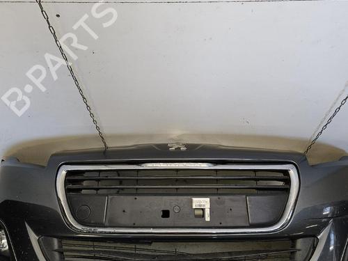 Used Front bumper Front bumper 39215960 39215960