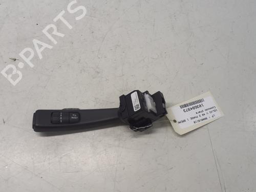 Used Switch VOLVO V40 Hatchback (525) D2 (114 hp) 29368269