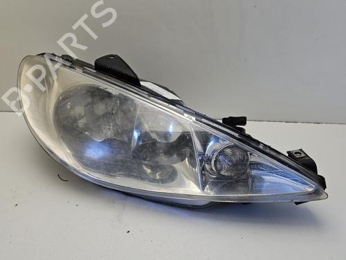 Used Right headlight PEUGEOT 206 Hatchback (2A/C) 1.4 HDi eco 70 (68 hp) 31847610