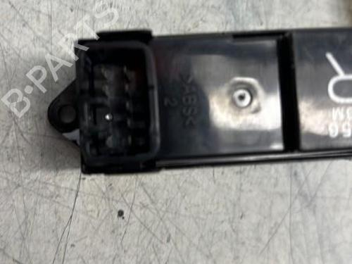 Used Right rear window switch MITSUBISHI L200 / TRITON (KA_T, KB_T) 2.5 DI-D 4WD (KB4T) (136 hp) 29369638