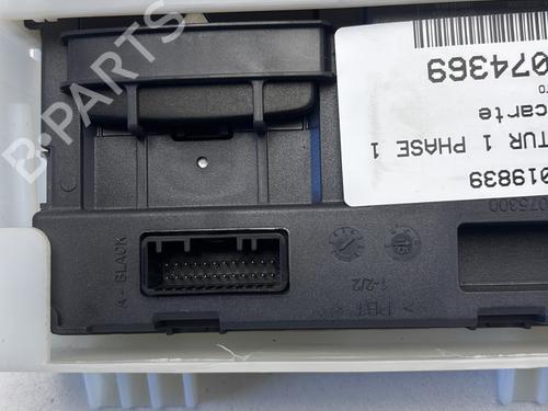 Used Card reader Card reader RENAULT CAPTUR I (J5_, H5_) 1.2 TCe 120 (118 hp) 29411918 29411918