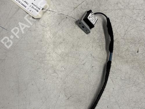 antennabase-renault-trafic-iii-van-fg_-2014-29362593 main image