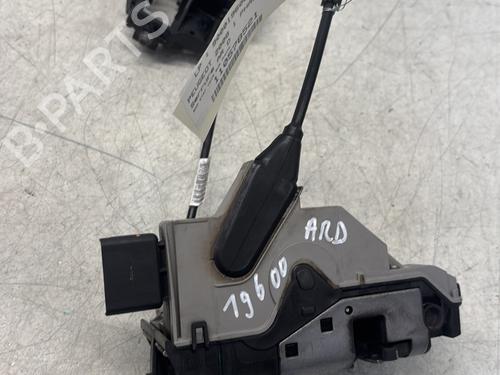Rear right lock PEUGEOT 2008 I (CU_) 1.2 VTi | BP29361992C99