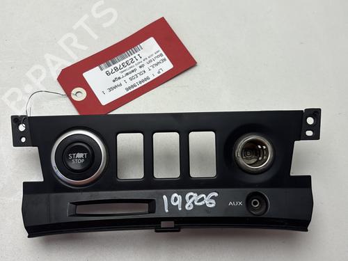 Used Switch RENAULT KOLEOS I (HY_) 2.0 dCi 4x4 (HY0K) (150 hp) 29365030