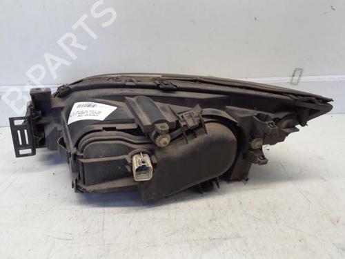 Right headlight FORD MONDEO III Turnier (BWY) 2.0 16V TDDi / TDCi | BP29367908C29 