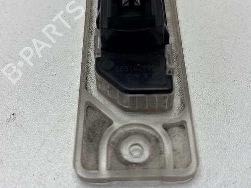 Éclairage de plaque d'immatriculation RENAULT KOLEOS I (HY_) 2.0 dCi 4x4 (HY0K) (150 hp) 31957232