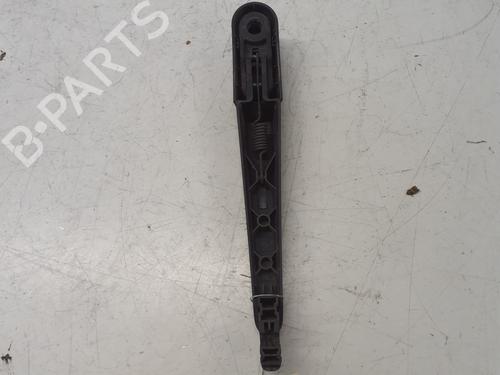 Used Rear windshield wiper arm Rear windshield wiper arm PEUGEOT 5008 II (MC_, MJ_, MR_, M4_) 1.5 BlueHDi 130 (MCYHZJ, MCYHZR, MCYHZX) (131 hp) 29368386 29368386