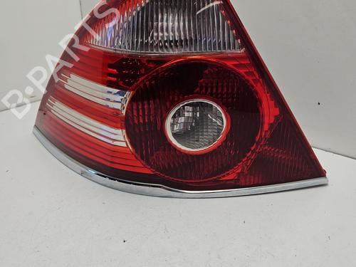 Farolim esquerdo FORD MONDEO III (B5Y) 2.0 16V TDDi / TDCi (115 hp) 31288372