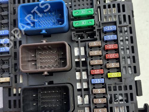 Fuse box PEUGEOT 308 SW II (LC_, LJ_, LR_, LX_, L4_) 1.6 BlueHDi 120 | BP30082498E1 