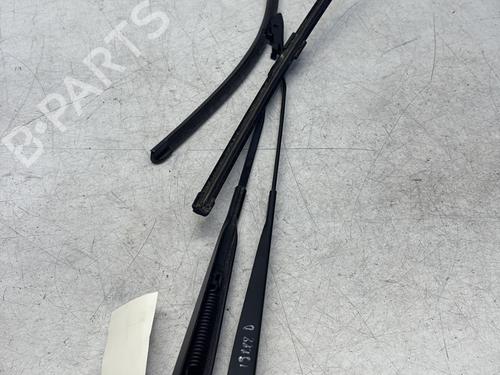 Used Front windshield wiper arm RENAULT KANGOO / GRAND KANGOO II (KW0/1_) 1.5 dCi 90 (KW05, KW08, KW0G, KW11) (90 hp) 29363367