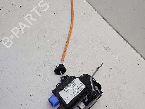 front-left-lock-audi-a3-8p1-2003-2004-2005-2006-2007-2008-2009-2010-2011-2012-2013-39042962 main image