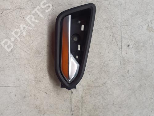 Used Front right interior door handle RENAULT CLIO V (B7_) 1.6 E-TECH 140 (B7MU) (140 hp) 29367944