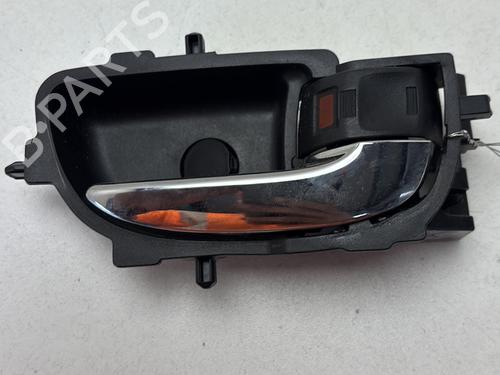 rear-right-interior-door-handle-toyota-aygo-_b4_-2014-31957336 main image