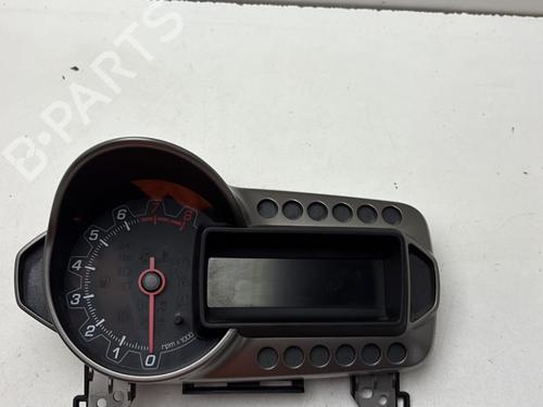 Used Instrument cluster CHEVROLET AVEO Saloon (T300) 1.2 (86 hp) 30198704