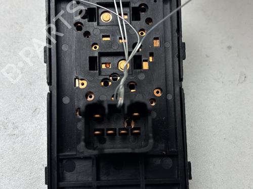 Used Right front window switch Right front window switch CHEVROLET AVEO Saloon (T300) 1.2 (86 hp) 30198706 30198706