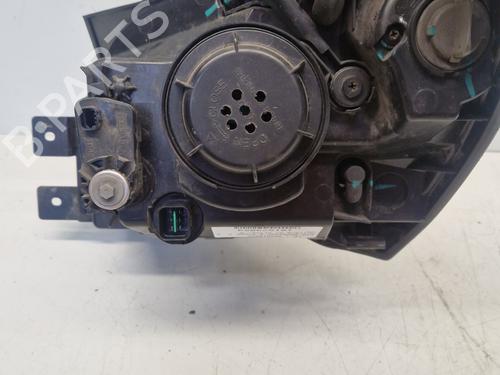 Right headlight KIA SPORTAGE II (JE_, KM_) 2.0 CRDi | BP29366186C29