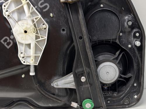 Used Front right window mechanism Front right window mechanism VW PASSAT B7 (362) 1.6 TDI (105 hp) 29363127 29363127
