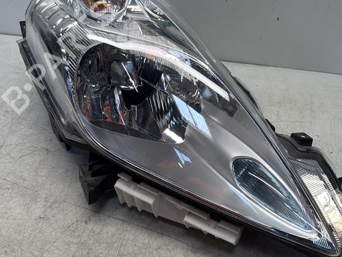 Used Right headlight NISSAN LEAF (ZE0) Electric (109 hp) 29365526