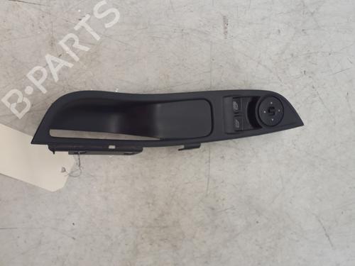 Used Left front window switch FORD FOCUS III 1.6 TDCi (115 hp) 29365701