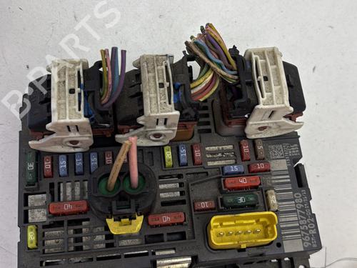Fuse box CITROËN C5 III Break (RW_) 1.6 HDi 110 | BP30082497E1