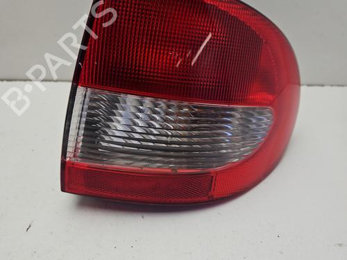 right-taillight-renault-megane-i-ba01_-1995-1996-1997-1998-1999-2000-2001-2002-2003-2004-32302124 main image