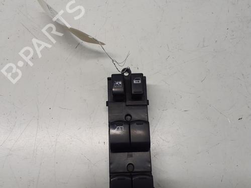 Used Left front window switch SUBARU IMPREZA Hatchback (GR, GH, G3) 2.5 AWD (GHE) (230 hp) 29366551