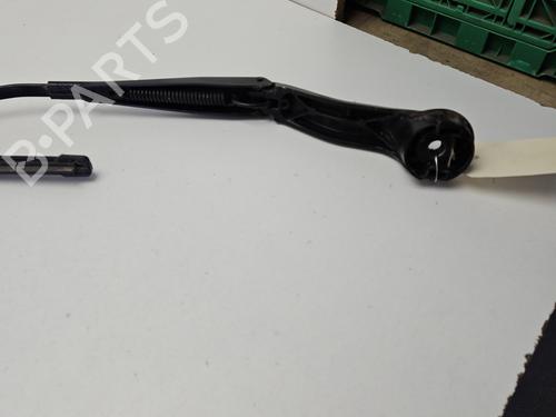 Used Front windshield wiper arm Front windshield wiper arm 30318465 30318465