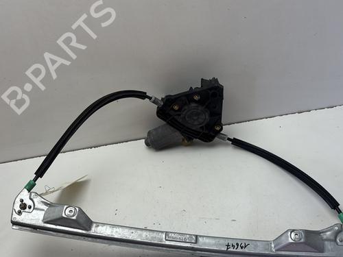 Alzavetro anteriore destra RENAULT CLIO II (BB_, CB_) 1.2 (BB0A, BB0F, BB10, BB1K, BB28, BB2D, BB2H, CB0A,... (58 hp) 29853026
