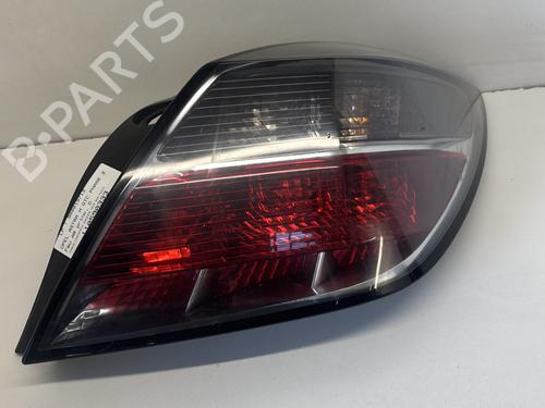 Højre baglygte OPEL ASTRA H GTC (A04) 1.9 CDTi 16V (L08) (120 hp) 29365363