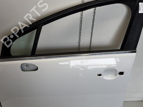 Left front door PEUGEOT 5008 (0U_, 0E_) 1.6 HDi | BP29365211C2 