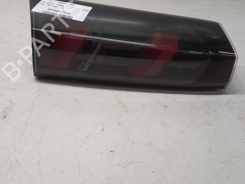 Used Left tailgate light PEUGEOT 2008 II (UD_, US_, UY_, UJ_, UR_, UC_) 1.5 BlueHDI 130 (131 hp) 29366480