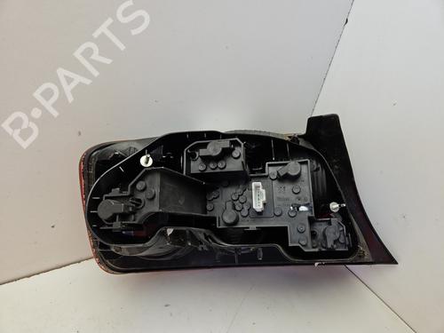 Used Right taillight Right taillight PEUGEOT 407 (6D_) 2.0 HDi 135 (6DRHRH, 6DRHRE, 6DRHRG, 6DRHRJ) (136 hp) 33961513 33961513