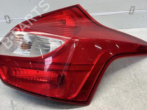 right-taillight-ford-focus-iii-2010-2011-2012-2013-2014-2015-2016-2017-2018-2019-2020-29367372 main image