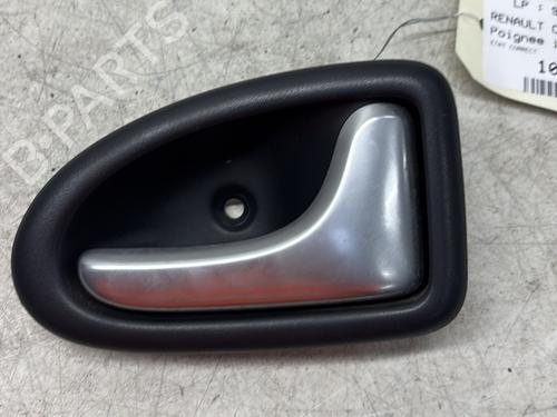 Poignée intérieure avant droite RENAULT CLIO II (BB_, CB_) 1.2 16V (BB05, BB0W, BB11, BB27, BB2T, BB2U, BB2V, CB05,... (75 hp) 29365822