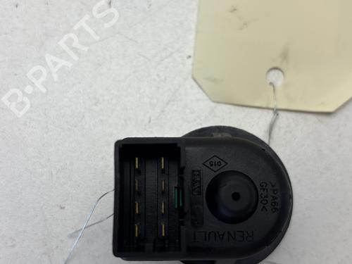 Used Mirror switch Mirror switch RENAULT KANGOO / GRAND KANGOO II (KW0/1_) 1.5 dCi 90 (KW05, KW08, KW0G, KW11) (90 hp) 31957412 31957412