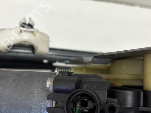 Used Front left window mechanism Front left window mechanism RENAULT KANGOO / GRAND KANGOO II (KW0/1_) 1.5 dCi 90 (KW05, KW08, KW0G, KW11) (90 hp) 30307074 30307074