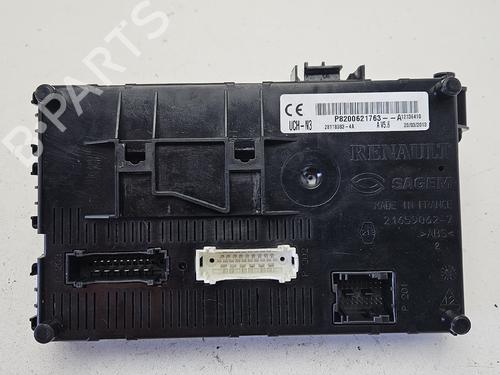 Scatola fusibili Scatola fusibili RENAULT CLIO II (BB_, CB_) 1.5 dCi (B/CB07) (65 hp) 34737602 34737602
