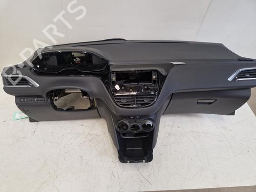 Used Dashboard PEUGEOT 208 I (CA_, CC_) 1.2 VTI 82 (82 hp) 29365472