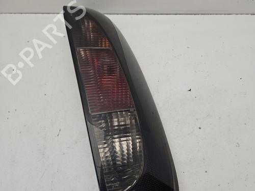 Feu arrière droit OPEL CORSA C (X01) 1.3 CDTI (F08, F68) (70 hp) 31855345