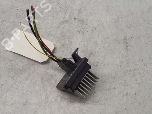 Used Heater resistor PEUGEOT 308 II (LB_, LP_, LW_, LH_, L3_) 1.6 BlueHDi 120 (120 hp) 29362440