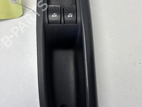 Left front window switch RENAULT CLIO II (BB_, CB_) 1.2 LPG | BP29363079I27 