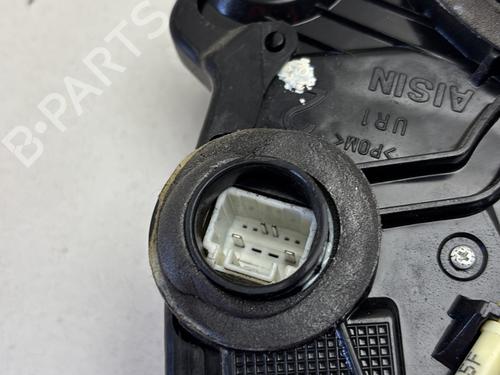 front-right-lock-toyota-verso-_r2_-2009-2010-2011-2012-2013-2014-2015-2016-2017-2018-29706843 main image