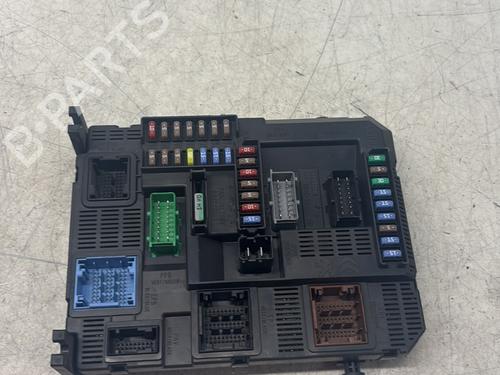 Used Fuse box PEUGEOT 208 I (CA_, CC_) 1.2 VTI 82 (82 hp) 29365447