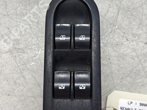 Used Left front window switch RENAULT SCÉNIC II (JM0/1_) 1.9 dCi (JM0G, JM12, JM1G, JM2C) (120 hp) 29364557