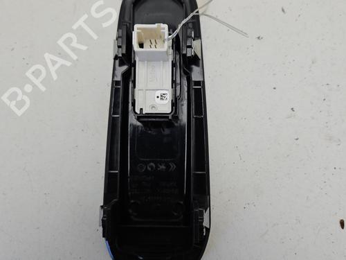 Used Right front window switch Right front window switch PEUGEOT 308 II (LB_, LP_, LW_, LH_, L3_) 1.2 THP 110 (110 hp) 31957469 31957469