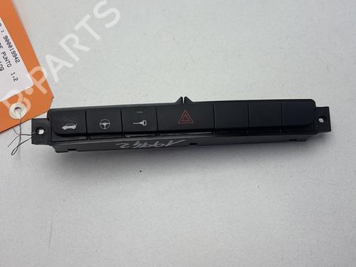 Advarselskontakt FIAT GRANDE PUNTO (199_) 1.2 (65 hp) 31957235