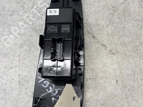 Right front window switch NISSAN LEAF (ZE0) Electric | BP29364693I26