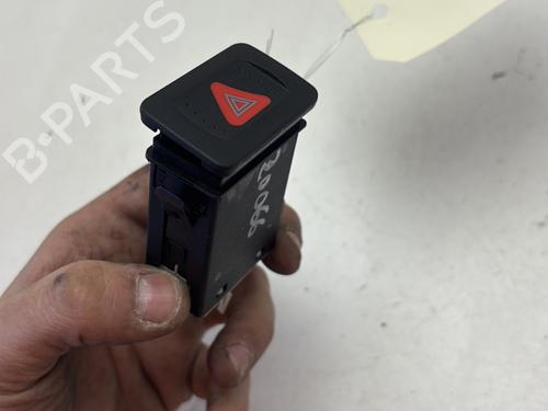 Used Warning switch Warning switch VW GOLF IV (1J1) 1.9 SDI (68 hp) 31957334 31957334
